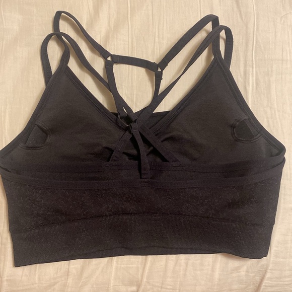 Gymshark sports bra - Picture 3 of 4